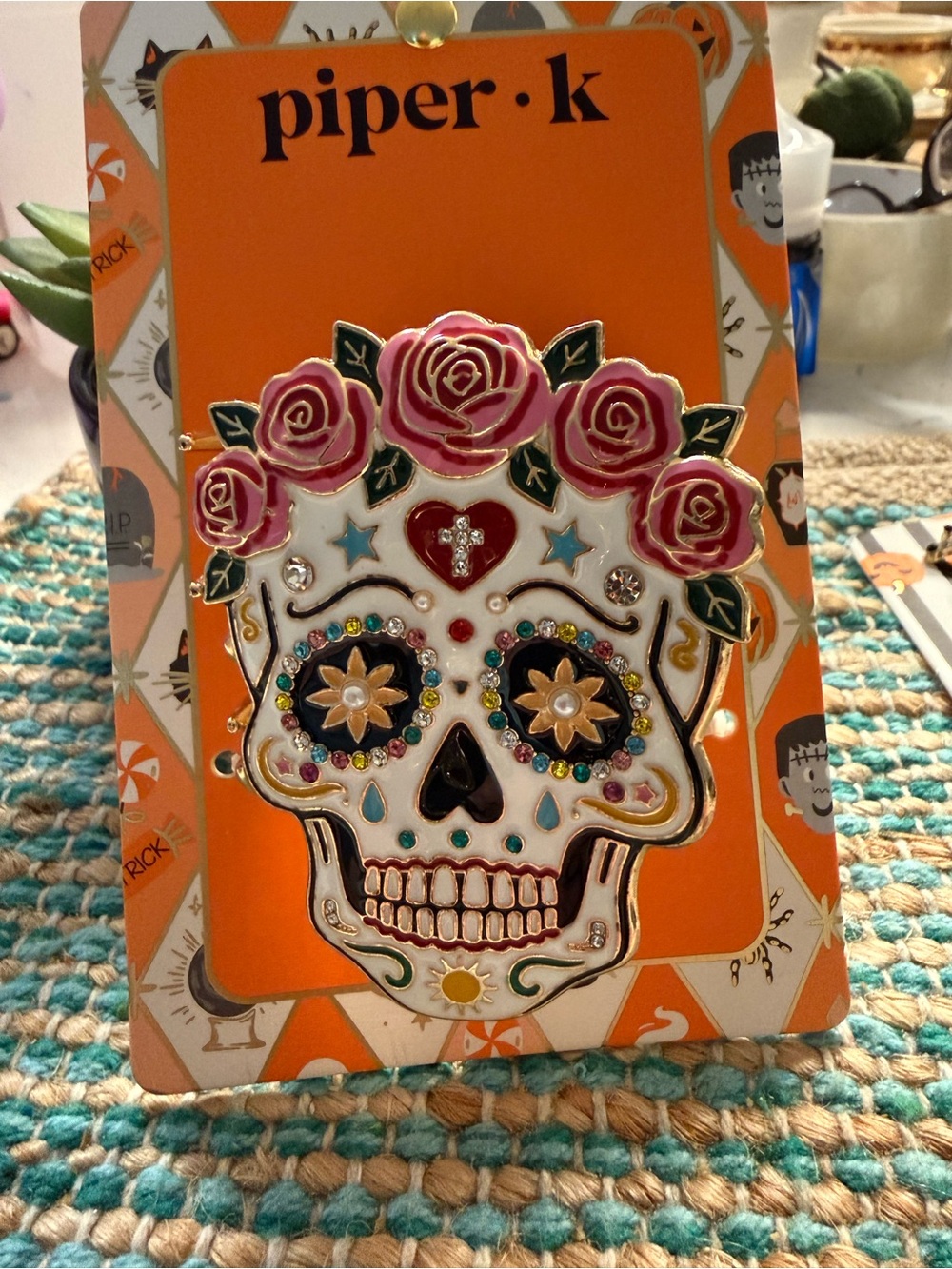 🎃NEW🎃 Piper Day of the Dead Sugar Skull Hair clip claw — White with Pink Roses